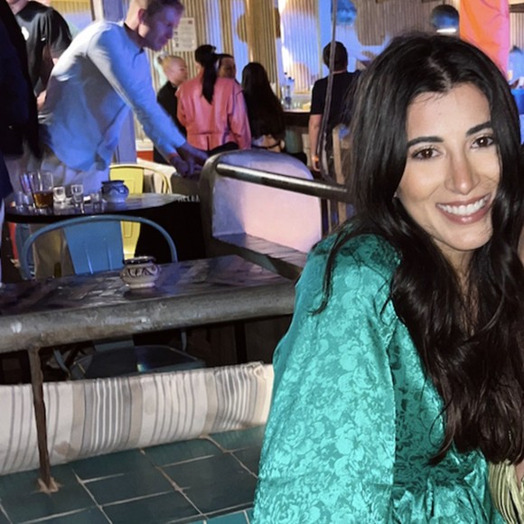 Meet your Posher, Liz - Picture 1 of 1